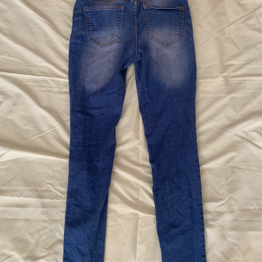 Jean - Picture 4 of 6
